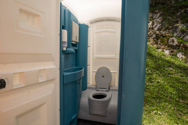 Portable Toilet Options We Offer in Brunswick, OH